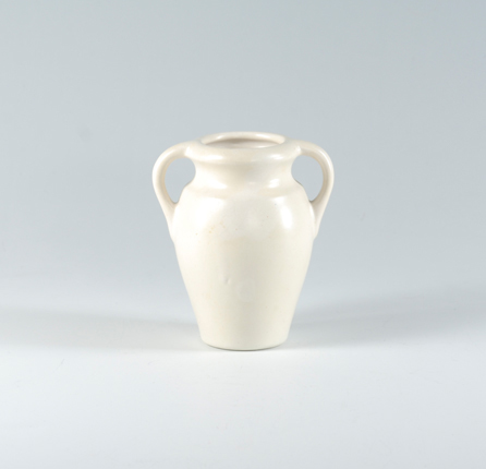 Stangl urn
